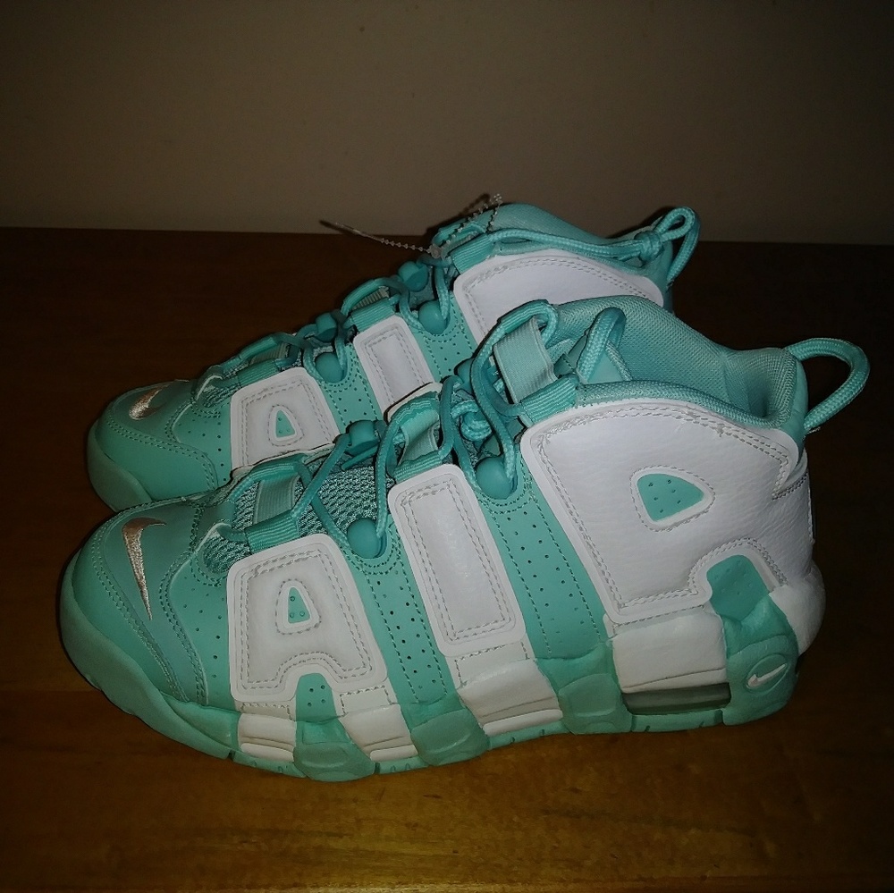 Boys Nike Air 5 Y NWOT Tag's/Box Hightop's Shoes